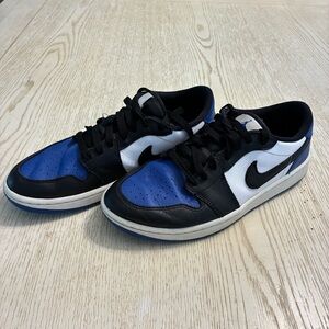 Men’s Nike Jordan 1 Low Golf “Royale Toe” Sneaker Shoes (Blue/White/Black).